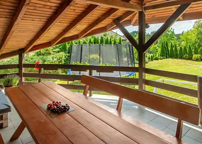 Dom wakacyjny Pod Swierkiem *